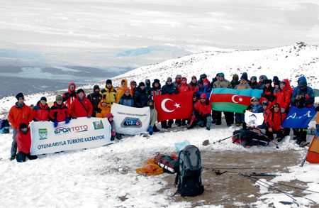 Türkiye Dağcılık Federasyonu Ağrı Dağı Kış